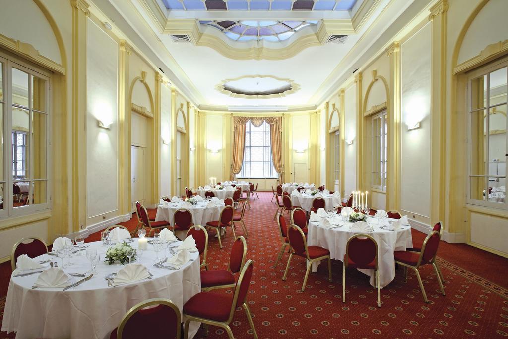 Hotel B4 Park