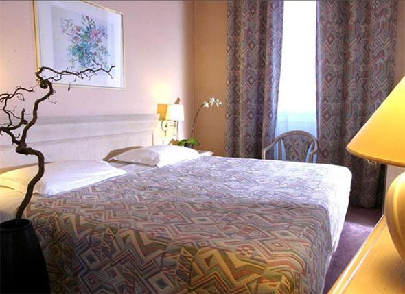 Hotel B4 Park