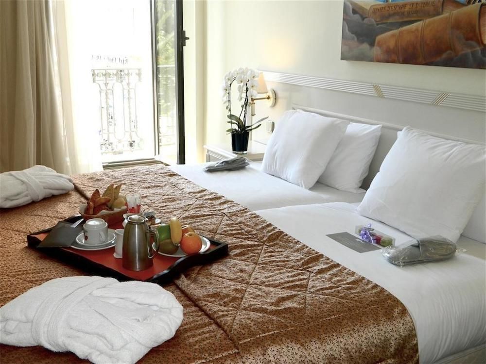 Hotel B4 Park 4*